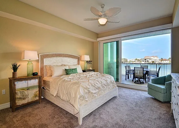 Apartment Sandpiper's Cove 203 Luxury Waterfront 3 Bedroom 2 Bath 23130