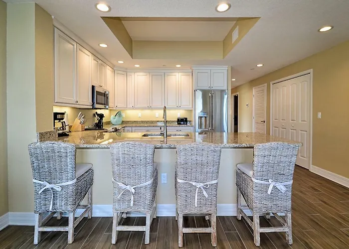 Apartment Sandpiper's Cove 203 Luxury Waterfront 3 Bedroom 2 Bath 23130 Clearwater Beach