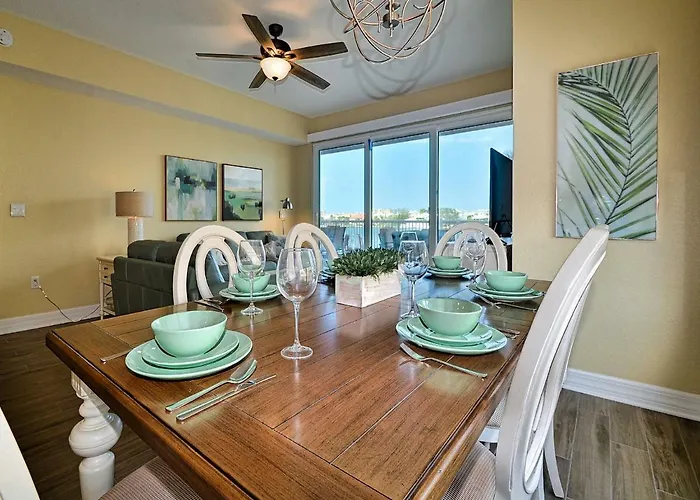 Sandpiper's Cove 203 Luxury Waterfront 3 Bedroom 2 Bath 23130