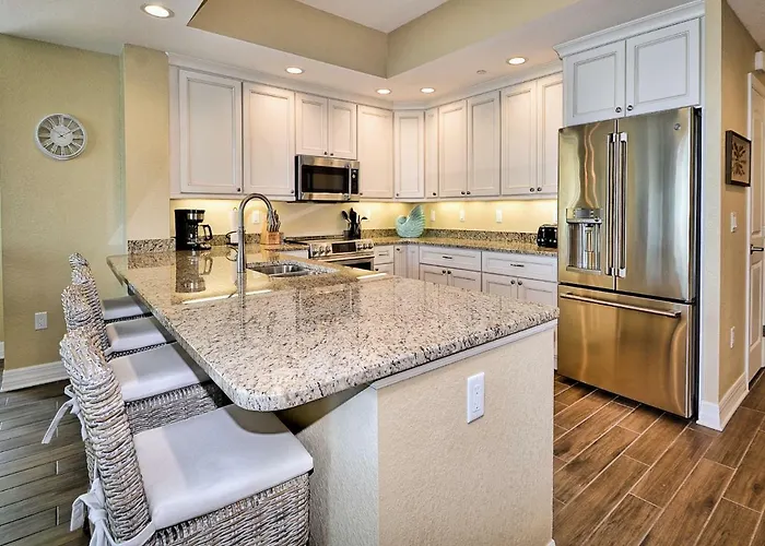 Apartment Sandpiper's Cove 203 Luxury Waterfront 3 Bedroom 2 Bath 23130 Clearwater Beach