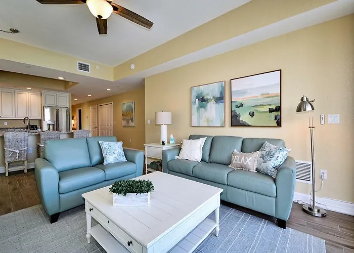 Sandpiper's Cove 203 Luxury Waterfront 3 Bedroom 2 Bath 23130